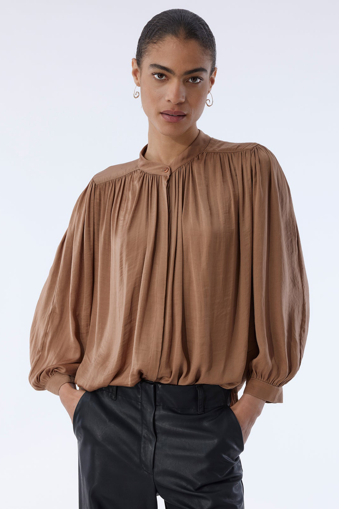 Rubia Blouse - Mocca-1