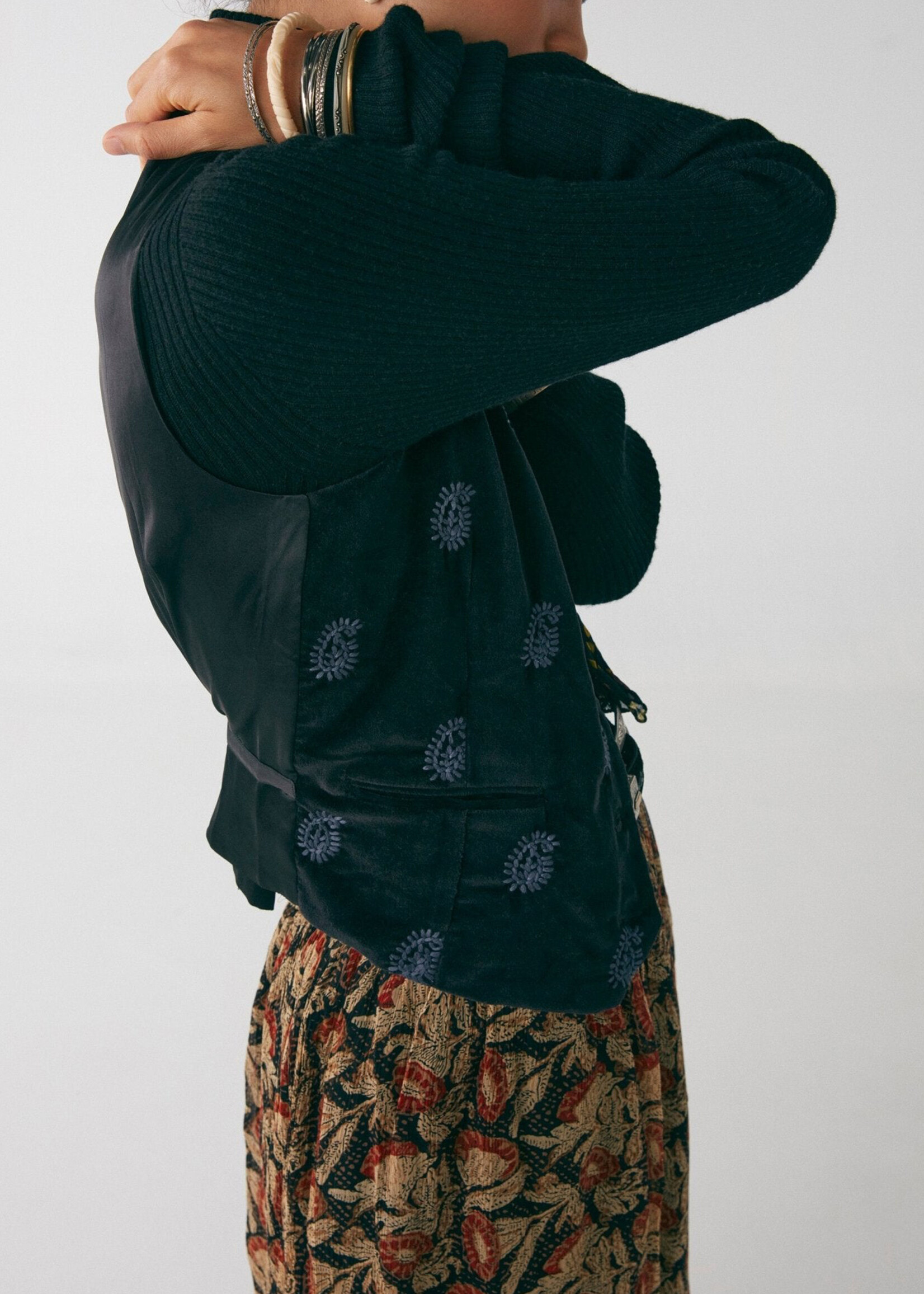 Maison Hotel Velluto Hendrix Vest - Noir
