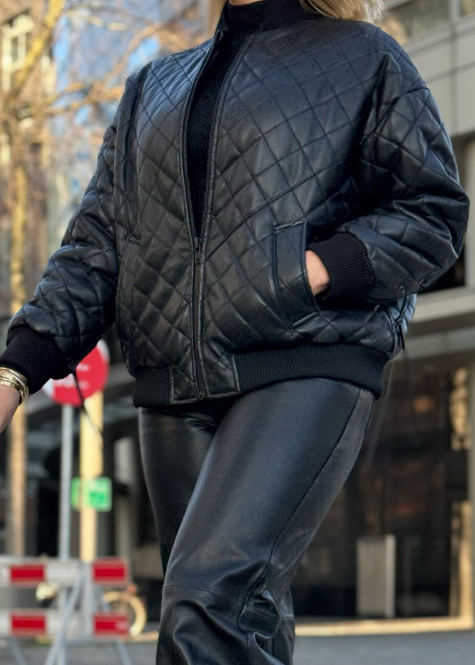 Est'Seven Louis Bomber Leather - Black