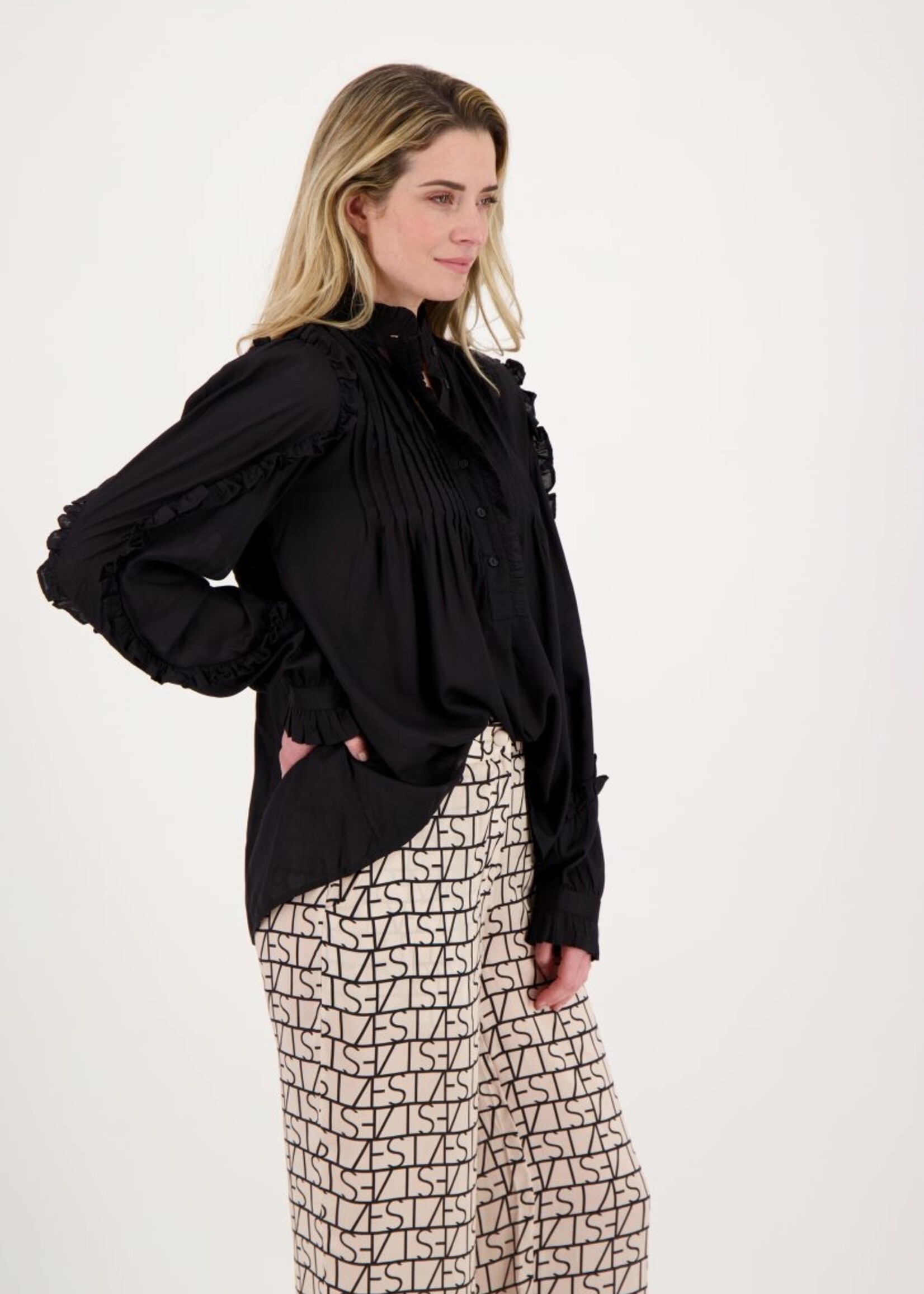 Est'Seven Lizzy Blouse - Black