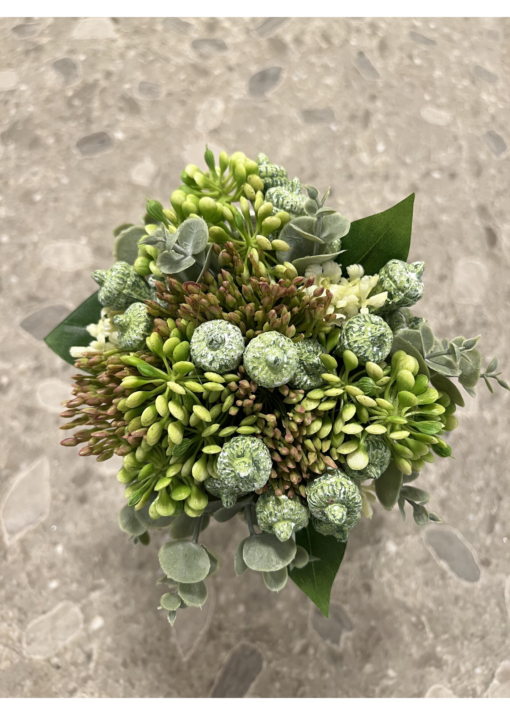 CONCRETE FRUIT FACE POT 14X15X22CM met zijden bloemen White