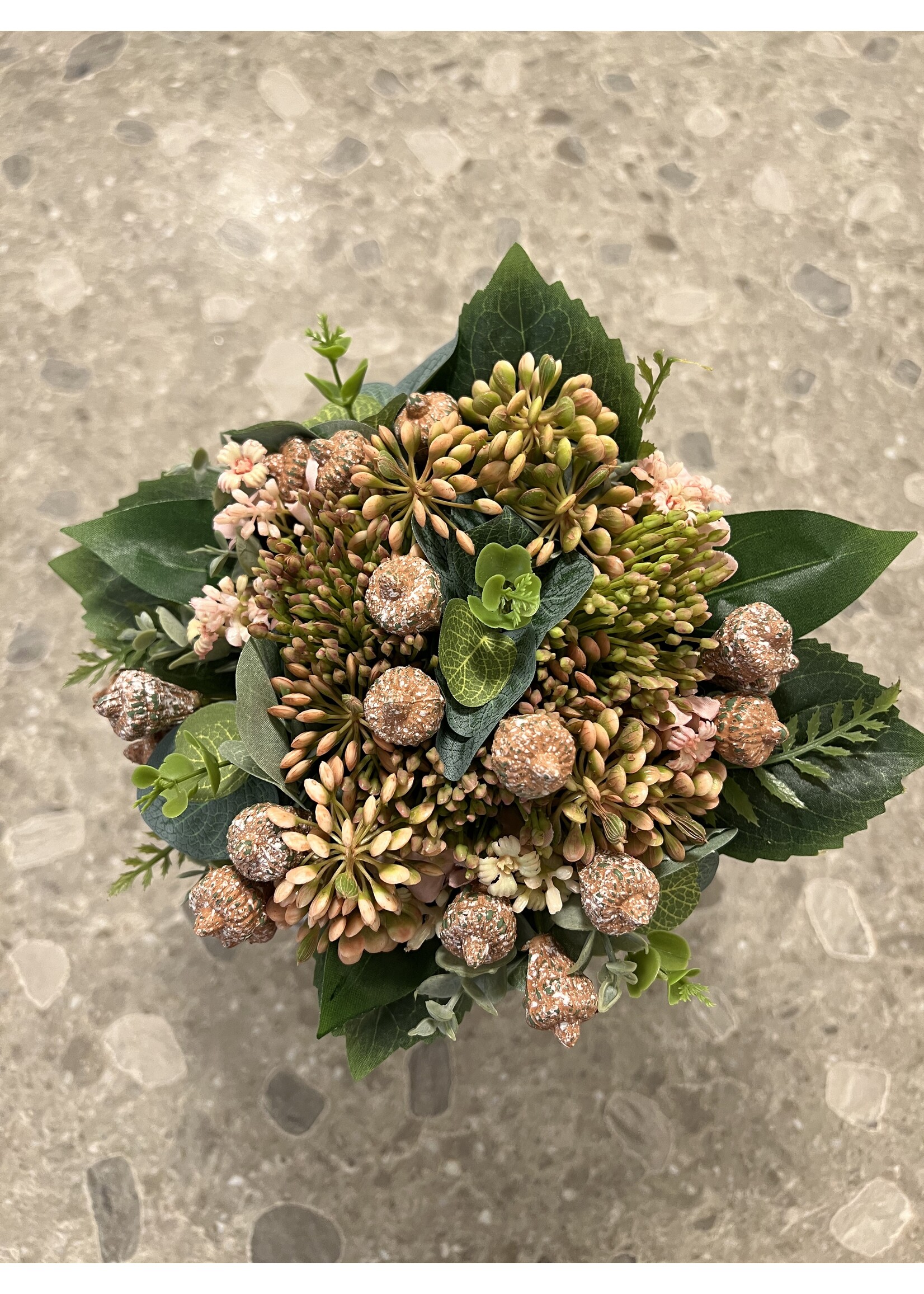 CONCRETE FRUIT FACE POT 19X18X27CM met zijden bloemen Pink