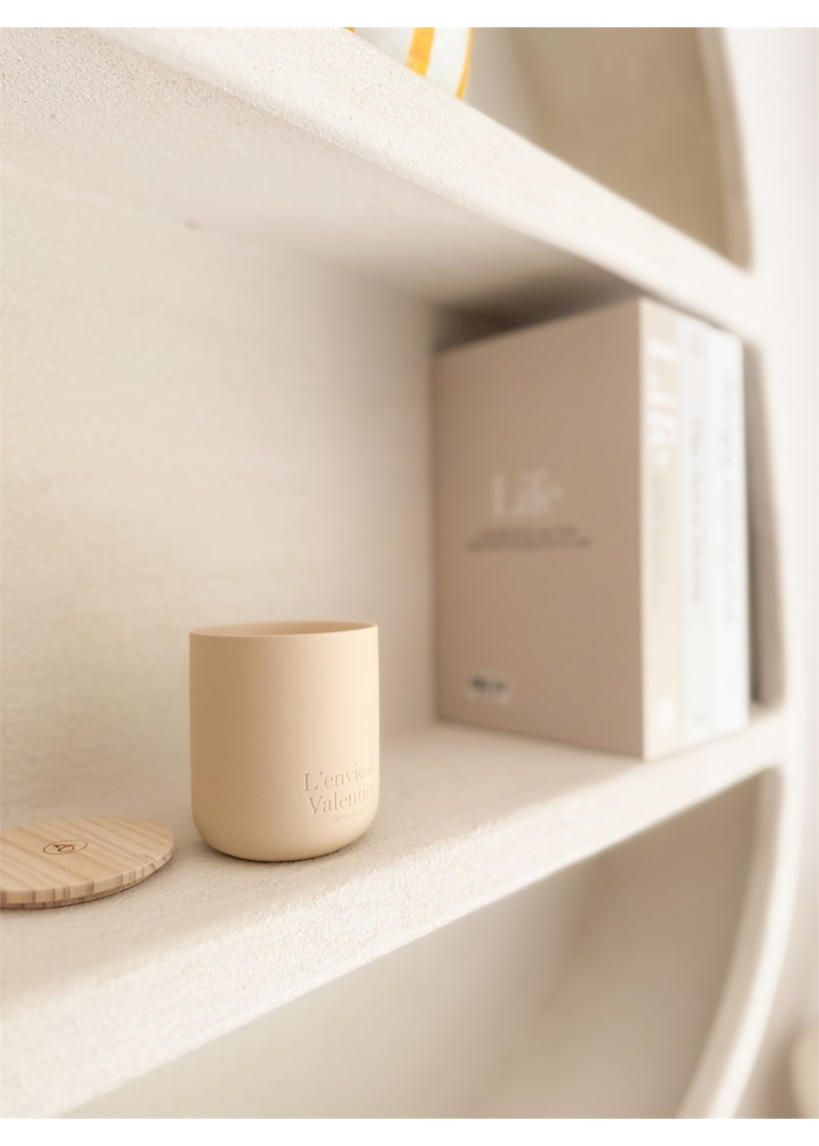 180g geurkaars in keramiek met verpakking - Coeur d'amour