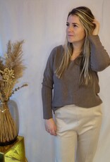 Basic V-Neck sweater taupe