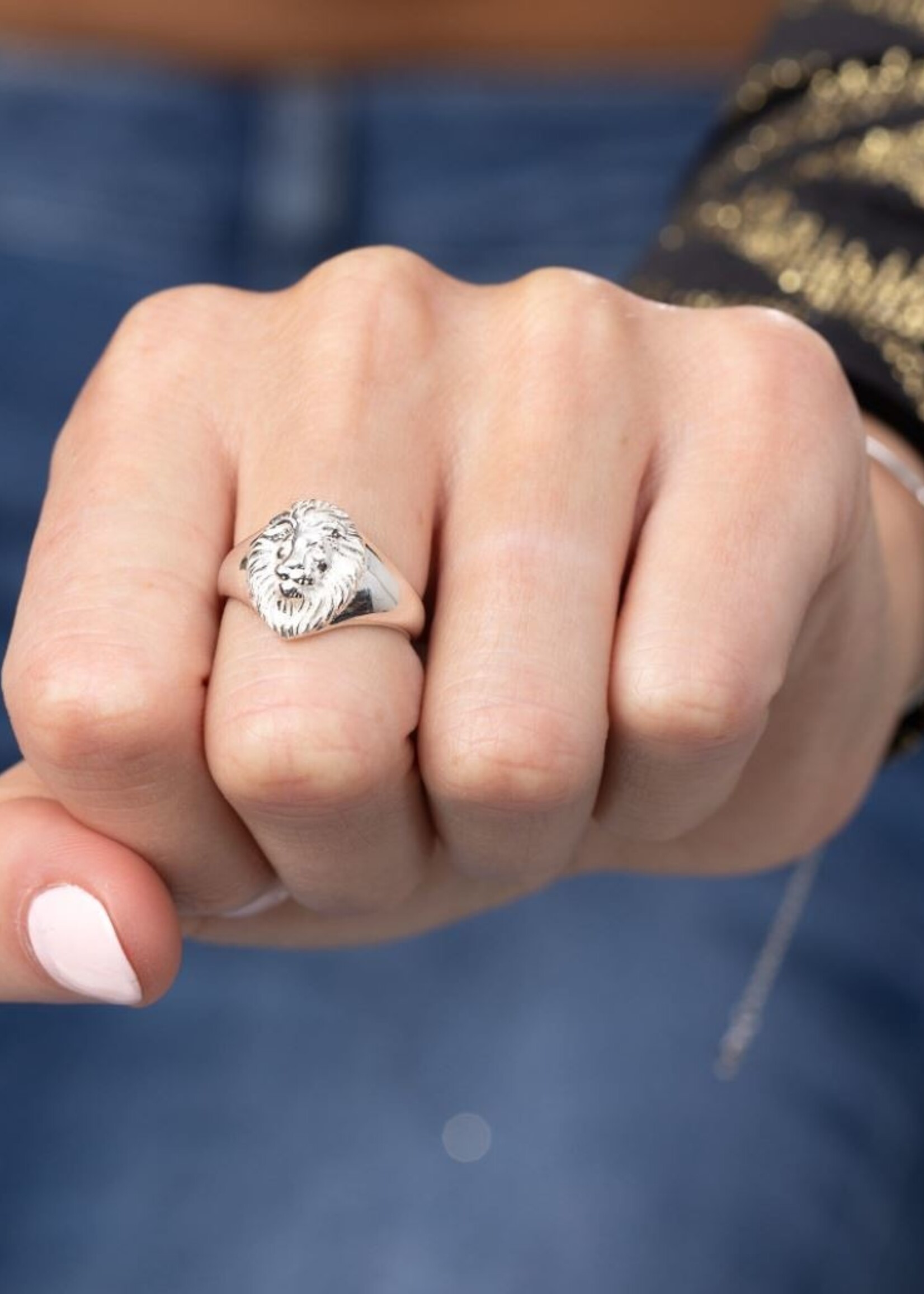 Lily Charmed Lion Head Signet Ring Size N