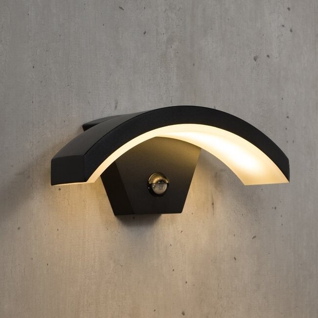Udendørs designer væglampe med sensor - Vic - sort