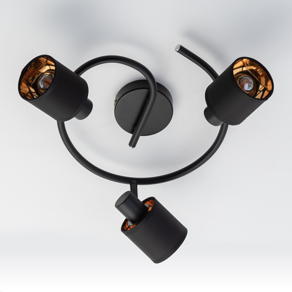 Loftlampe med buet spiral og 3 spots - Flynn - sort og kobber