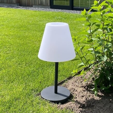 Solcellelampe med skærm (RGBWW) - Helios