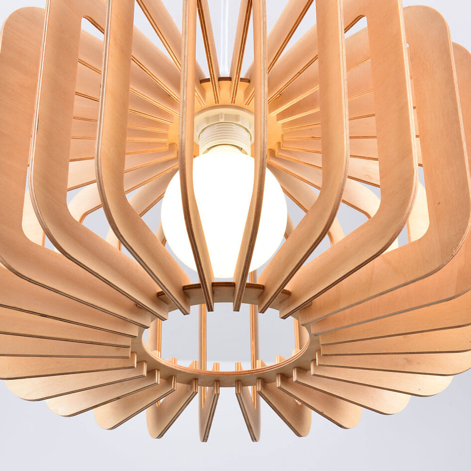 Rund pendellampe i lyst træ - Inzai