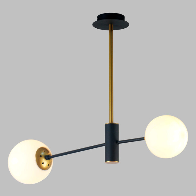 Designerlampe med 2 glaskugler - Danley - sort/messing/opalhvid