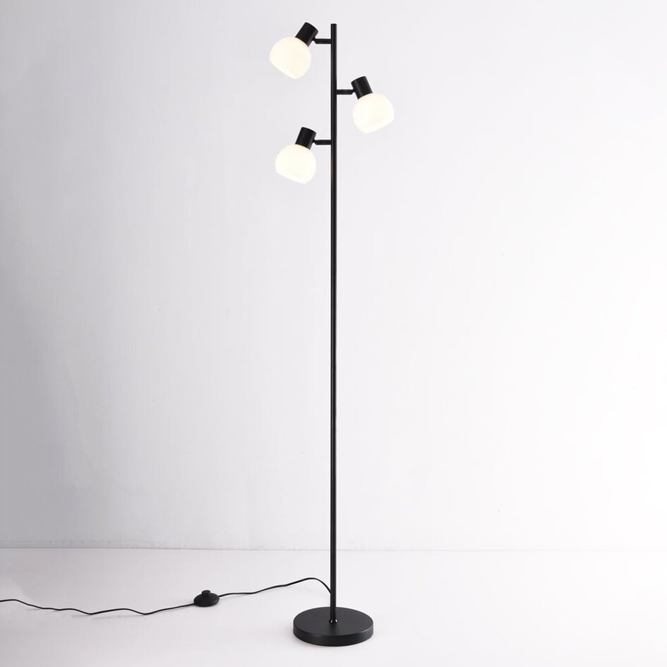 Gulvlampe med 3 spotlamper - Pieta - sort og opalhvid