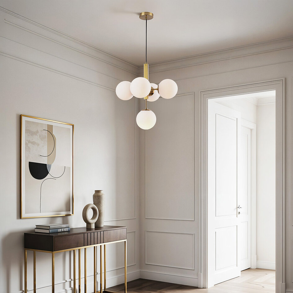 Glaskuglelampe / Loftlampe med fem store glaskugler - Kenji - guld og opalhvid