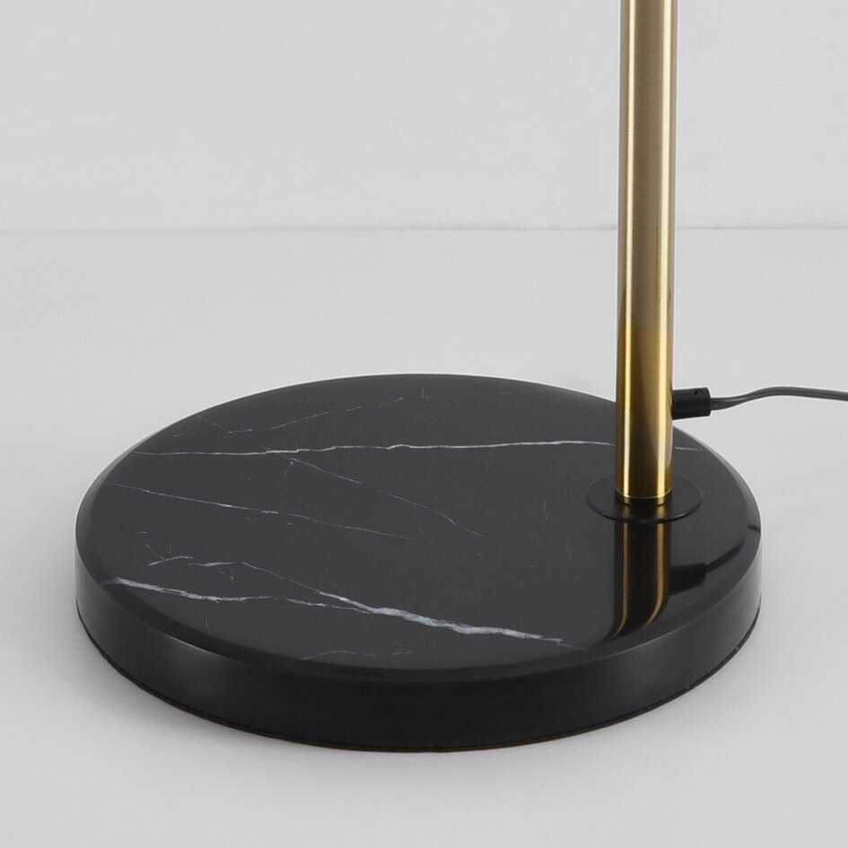 Standerlampe med stor glaskugle - Singh - messing/sort/rav