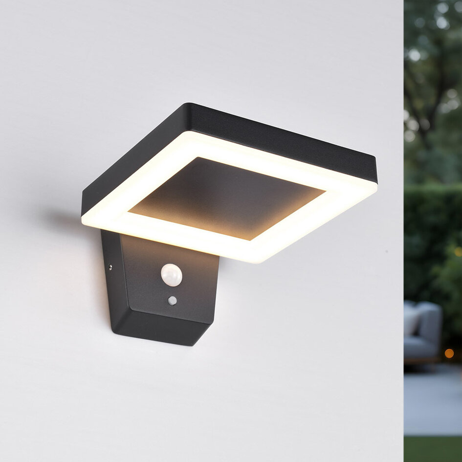 Væghængt solcellelampe med sensor - Pablo - sort