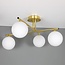 Elegant loftlampe med fire glaskugler - Nymo - guld og opalhvid