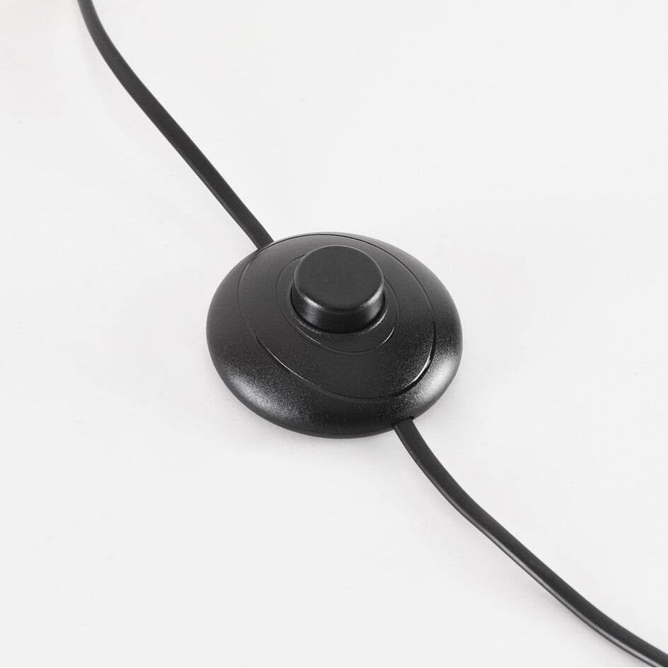 Moderne buelampe Estar med naturlig lampeskærm og Sort stel