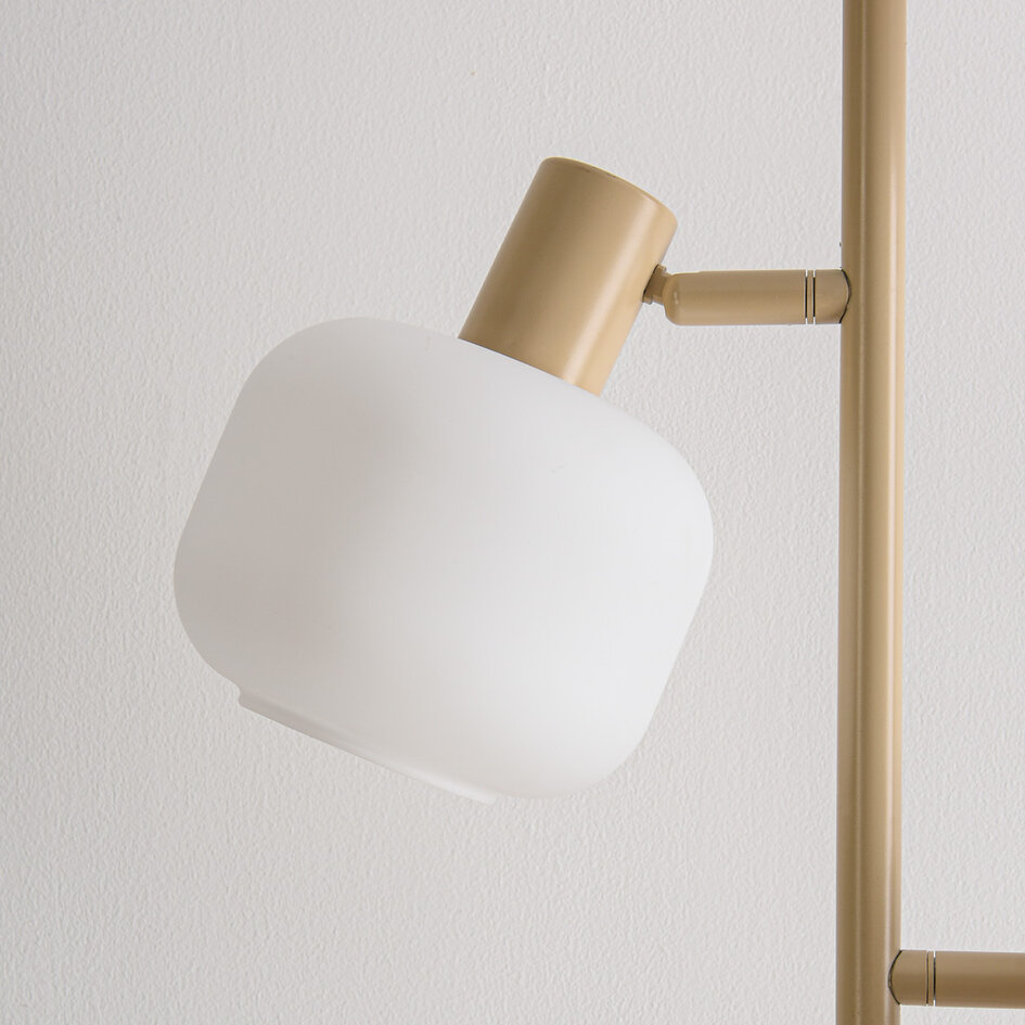 Standlamp Jesse beige med opalhvid/matteret hvid glas, 3-lys
