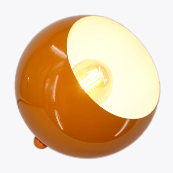 Lampen til skrivebordet