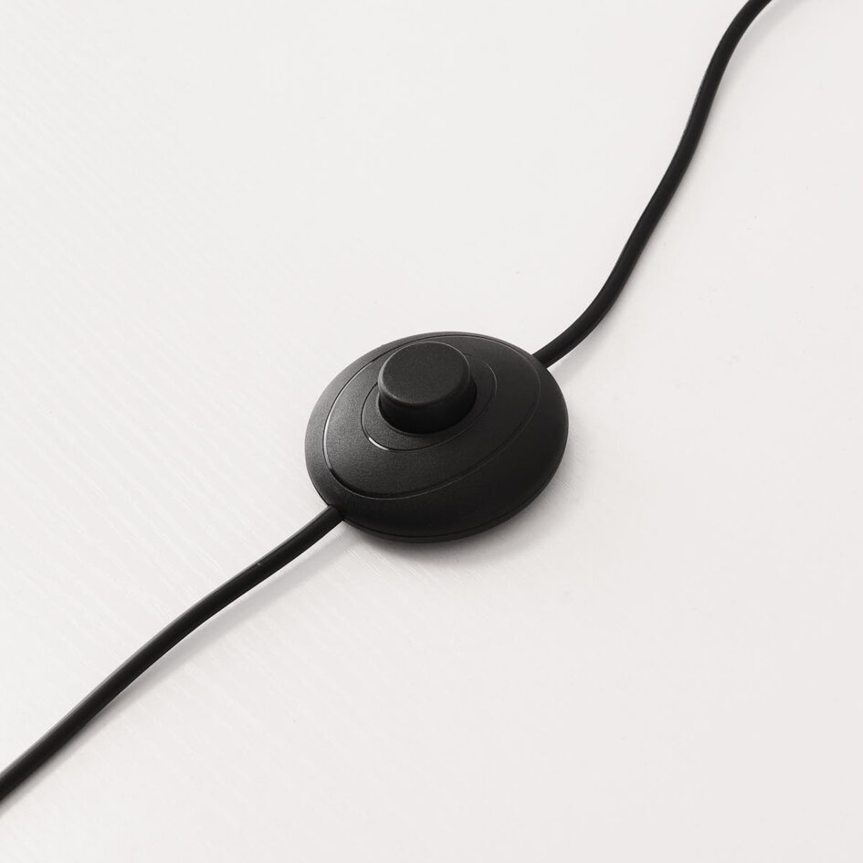 Stående buelampe Reed med varmbrun flettet papirskærm – 160 cm