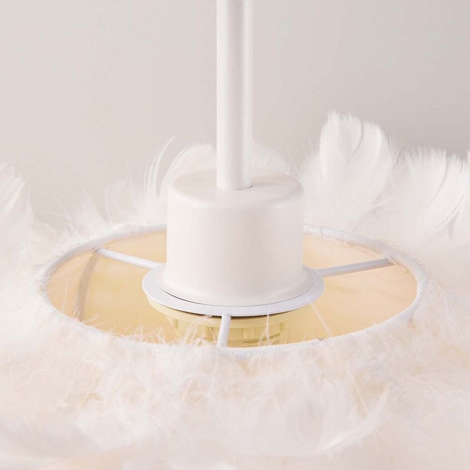 Fjerlampe - Loftslampe med hvide fjer - Roselle