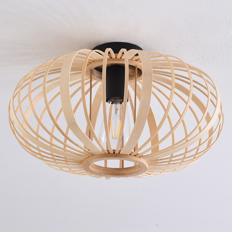 Bambus loftlampe Beyza - ovale buede lameller