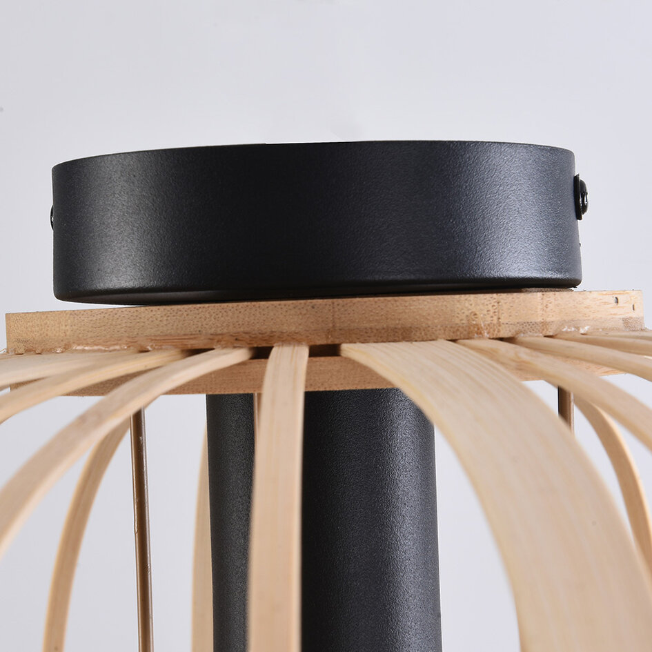 Bambus loftlampe Beyza - ovale buede lameller