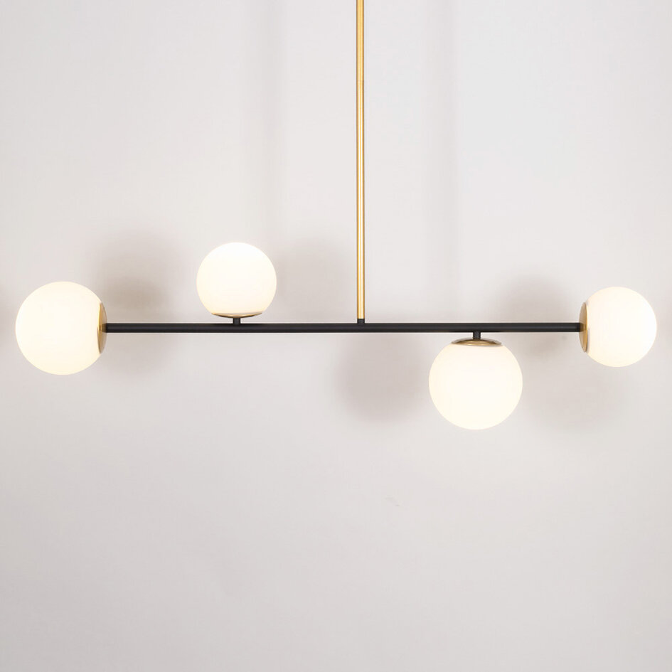 Designerlampe med 4 glaskugler - Davy - sort/messing/opalhvid