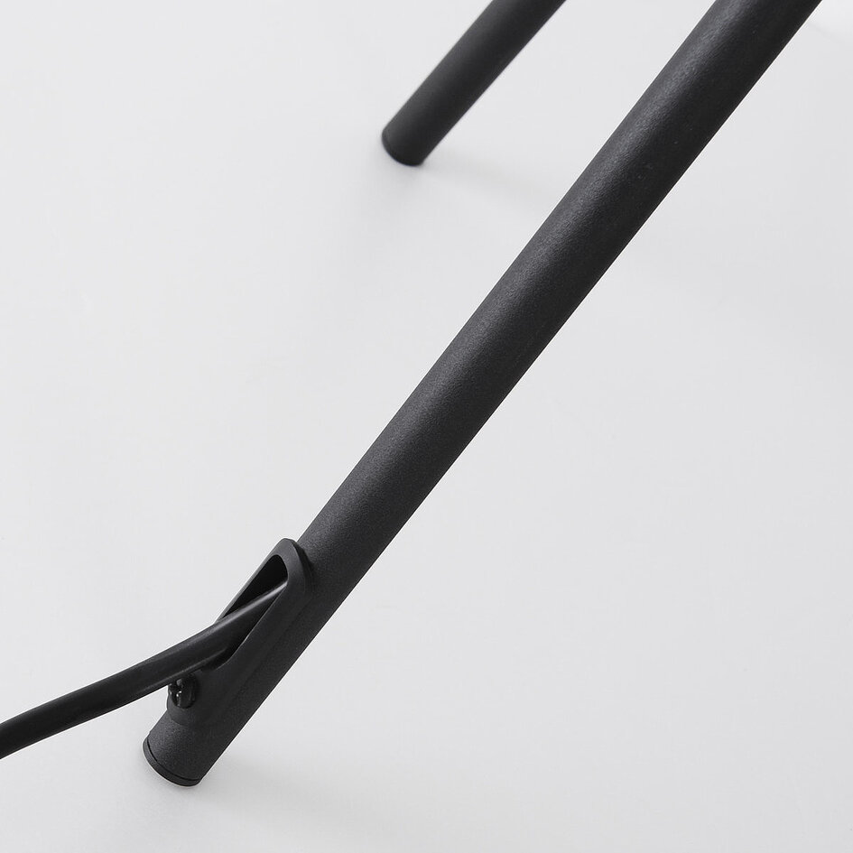 Bordlampe med synlig pære - Tenda - sort