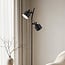 Gulvlampe William med 2 lyskilder i sort med justerbare spots