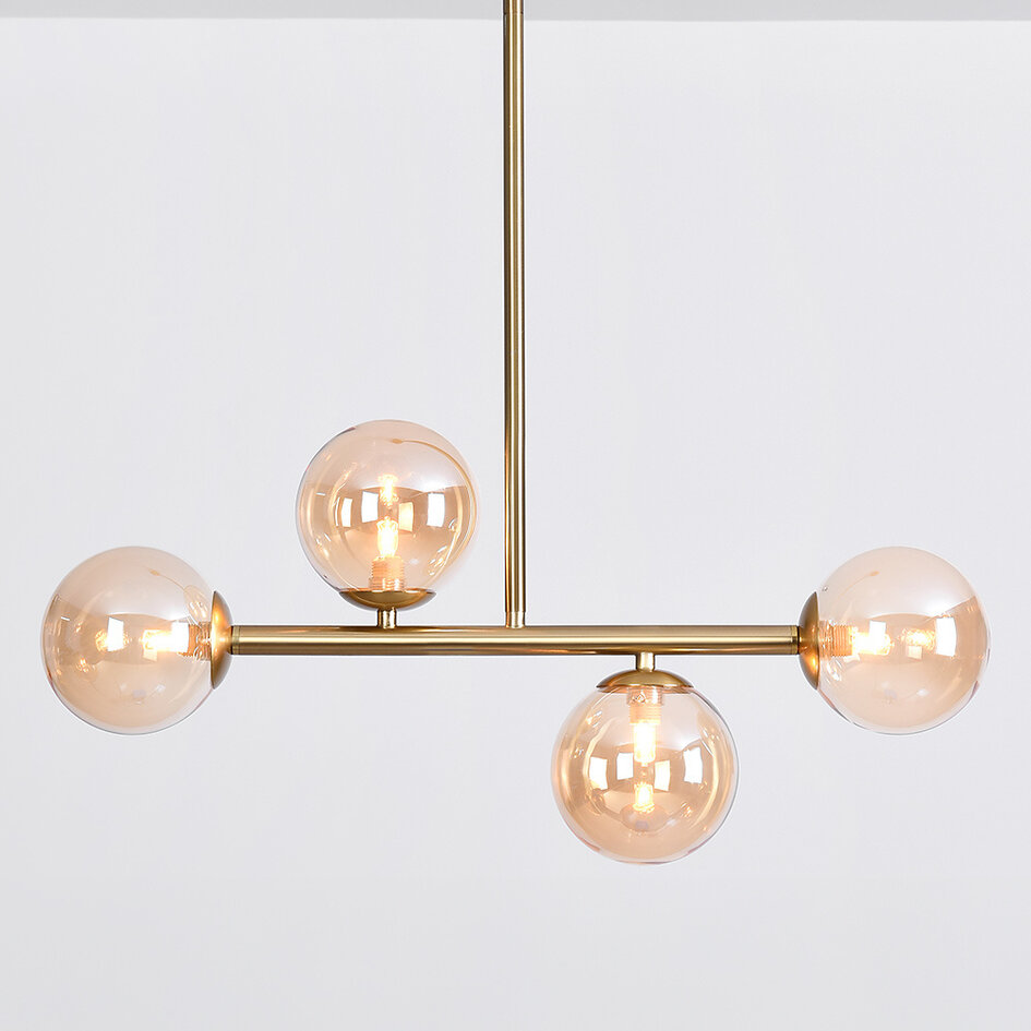 Loftslampe i messinglook med 4 ravfarvede glaskugler - Asun