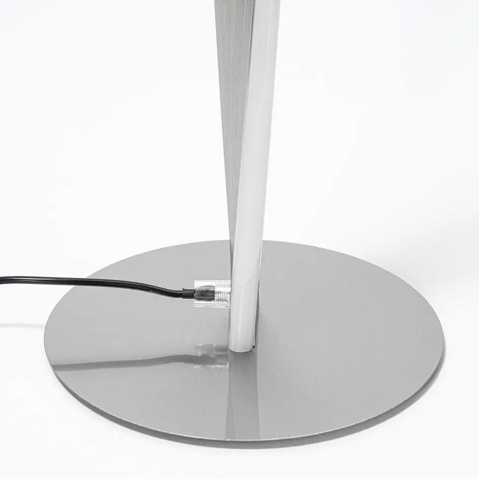 Moderne gulvlampe med snoet form - Locke - børstet stål