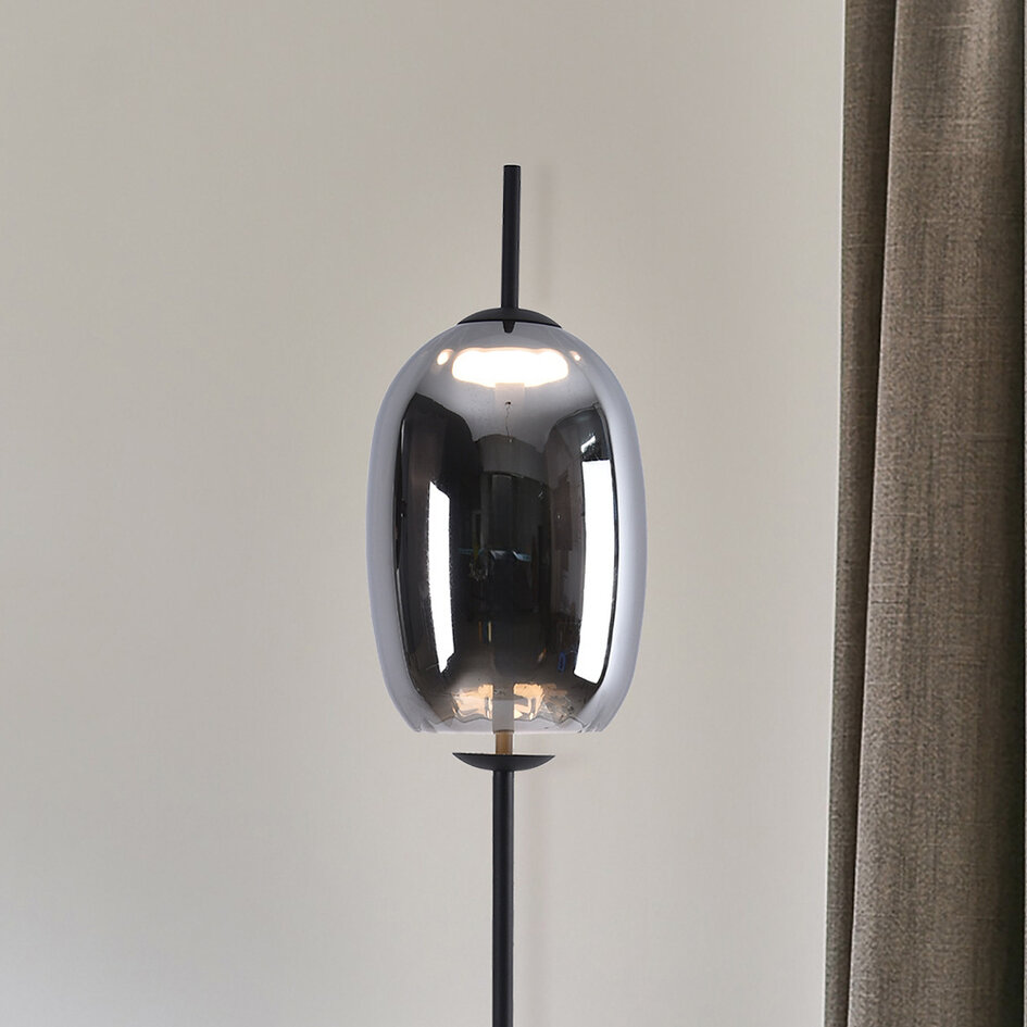 Gulvlampe Noelle, 3-trins dæmpbar med røgfarvet glas
