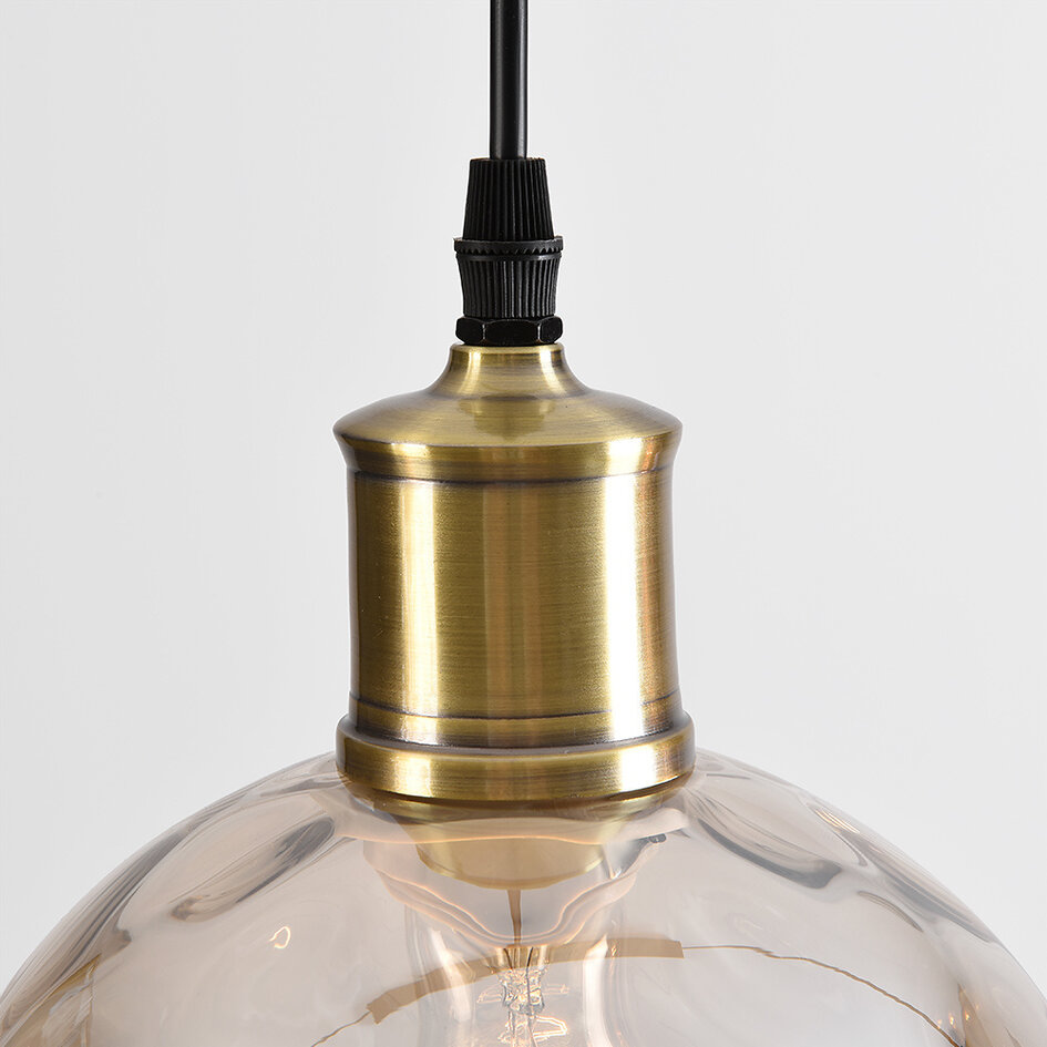 Trefarvet loftlampe med strukturerede glasskærme - Lotte