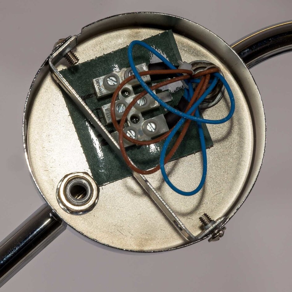 Loftrondel med 3 spotlamper og grafiske detaljer - Chalice