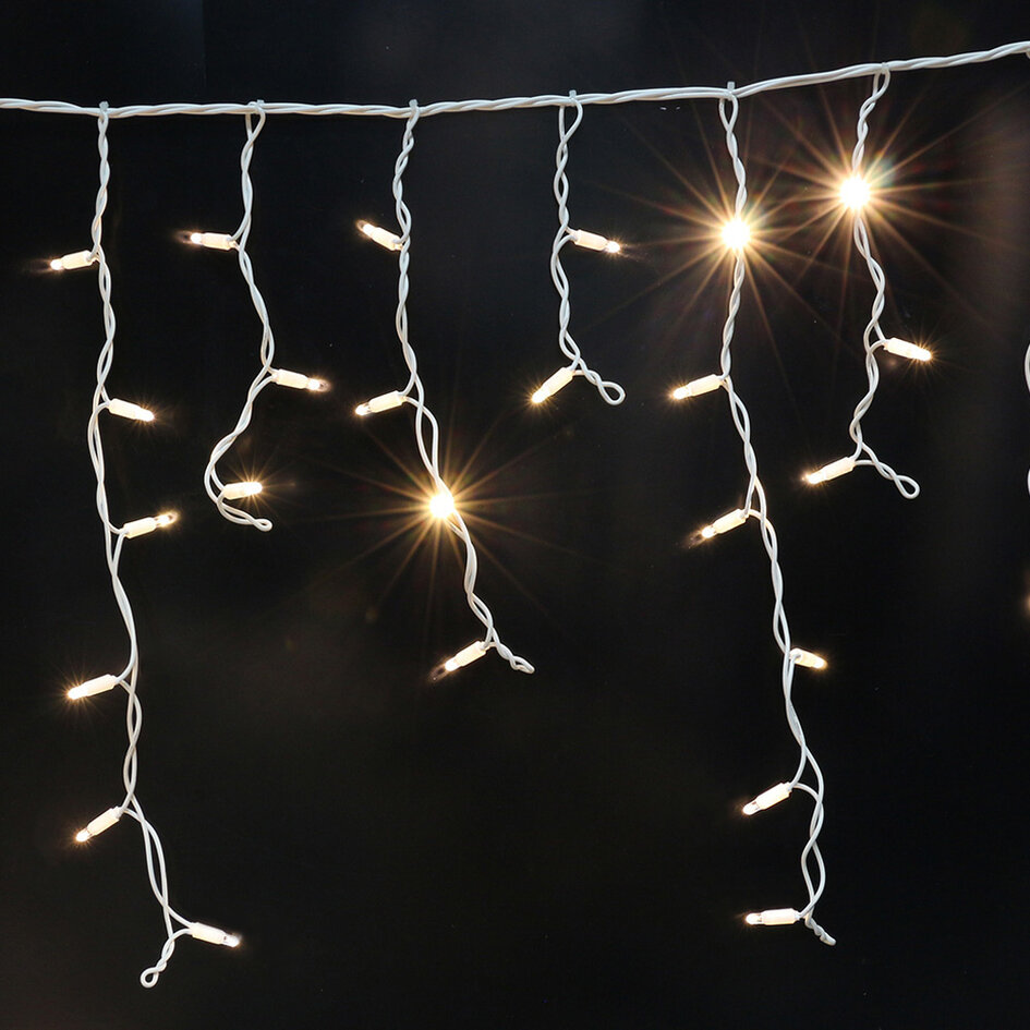 Lyskæde med istapper | Fra 3 meter | 114 varmhvide LED-lys | Hvid gummi