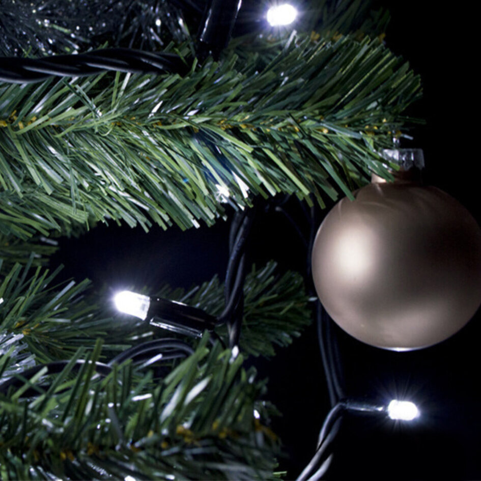 Linkbar julelyskæde | Køligt hvidt lys | Fra 10 meter med 100 LED-lys | Sort gummi