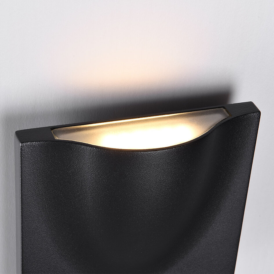 Moderne murlampe, sort -  Zack