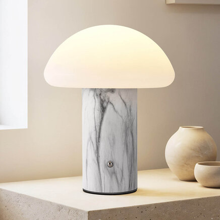 Genopladelig svampebordlampe Vesta med touchdæmper og integreret LED