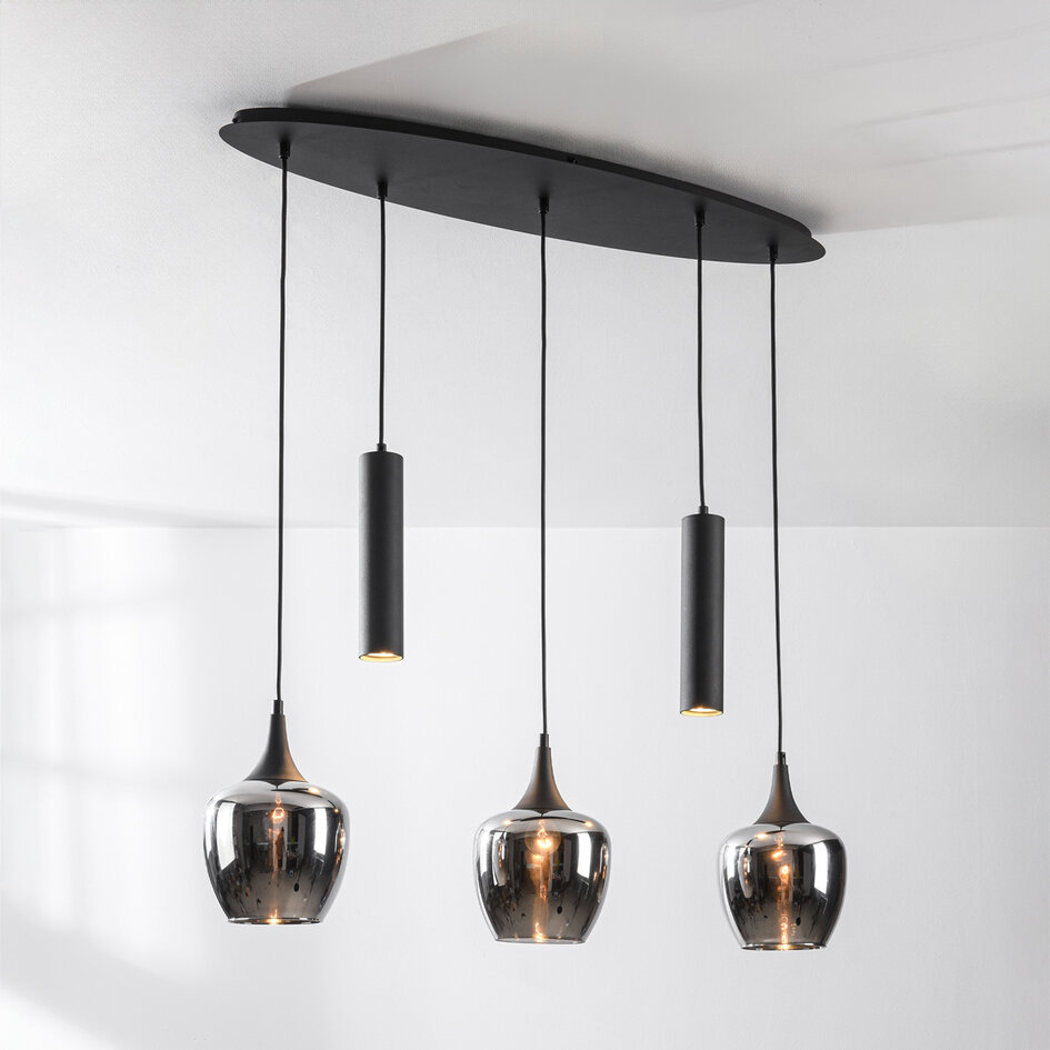 5-lys pendel Eloi med tre røgfarvede lampeskærme og to GU10-spots