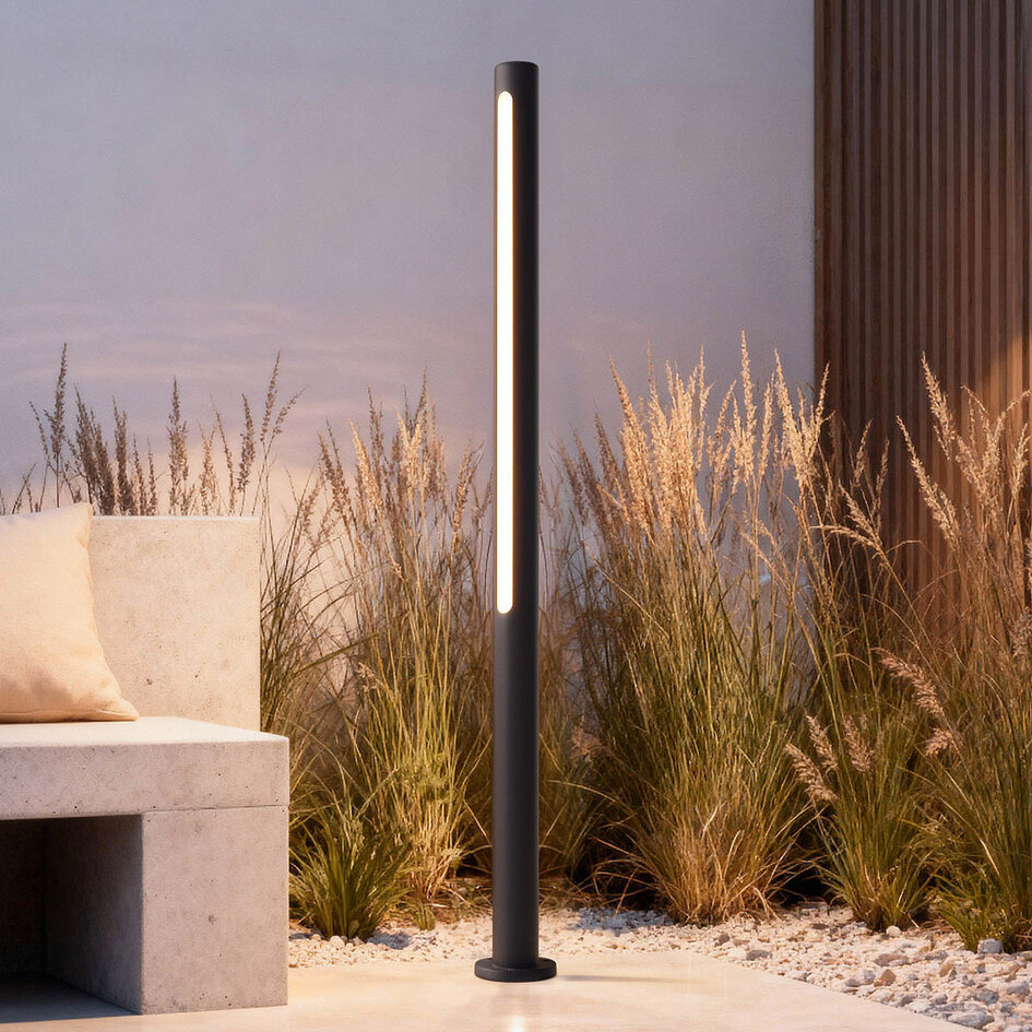 Stående udendørslampe Corten 90 cm – sort med integreret LED