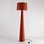Gulvlampe Rumi i varm terracotta tekstil