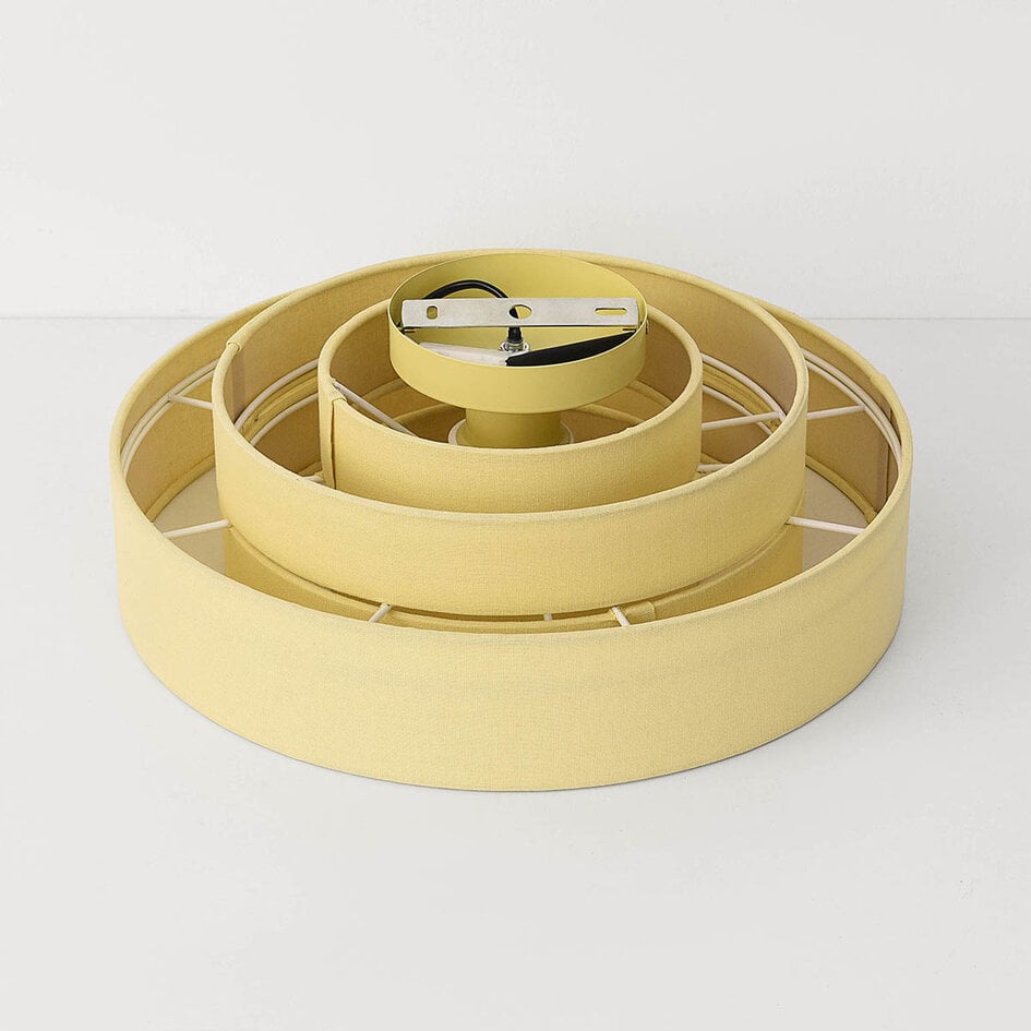 Loftlampe Mavro - lagdelt stofskærm i cremebeige