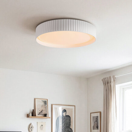 Loftlampe Palomo, rillet kant og 3-trins dæmpbare LED'er - hvid