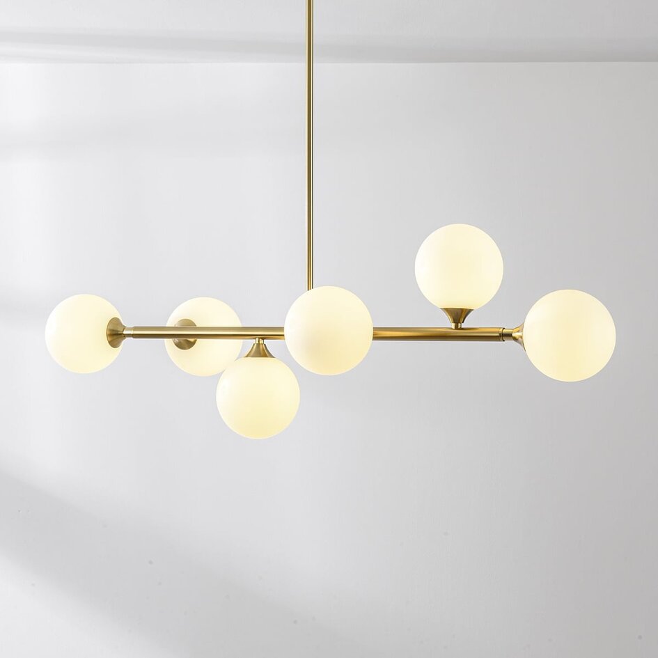 Loftslampe med 6 glaskugler - Aster - guld med opalhvidt glas