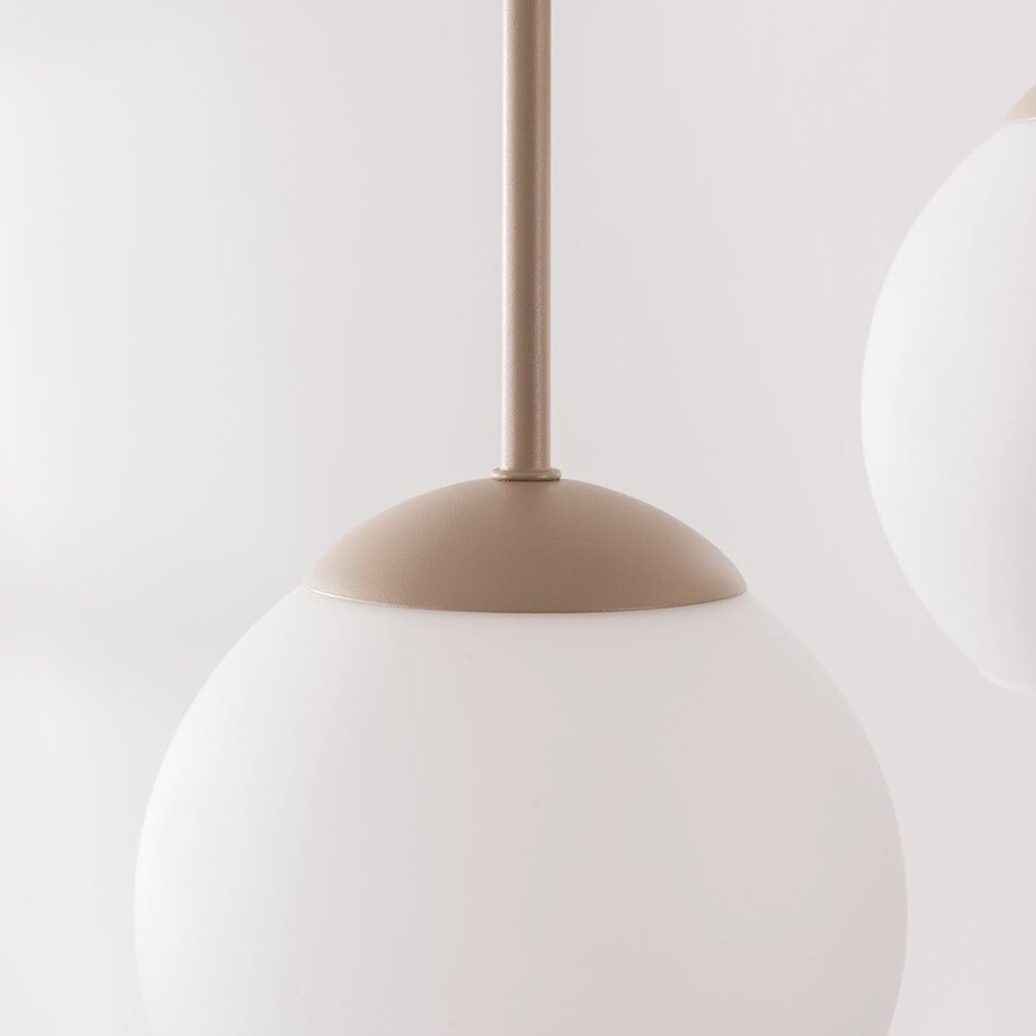 Moderne loftlampe Carato med 5 lyskilder - beige og mælkehvidt glas