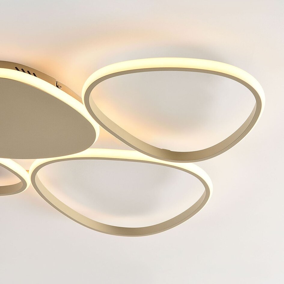 Design loftlampe Lirina i sandbeige, 3-trins dæmpbar og integreret LED