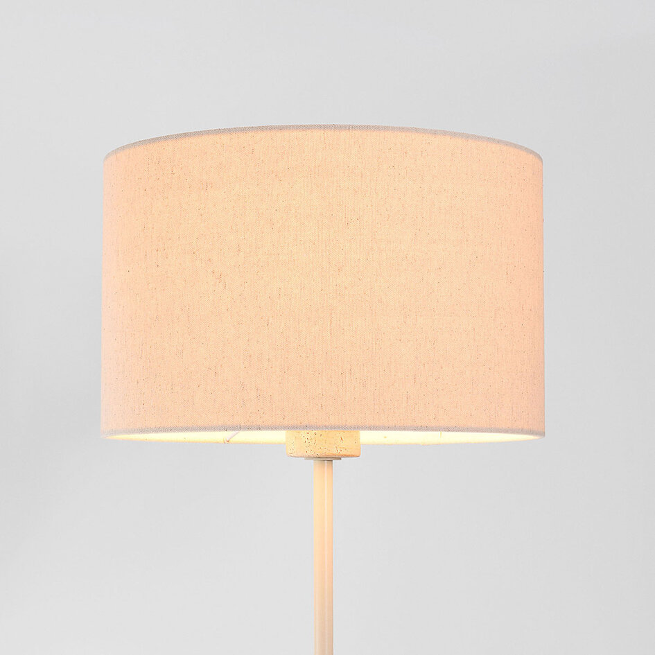 Gulvlampe Auras med hørskærm og travertineffekt - beige