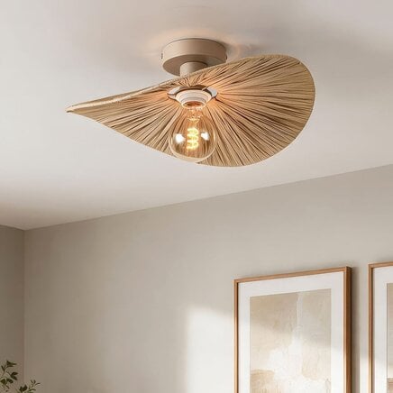 Loftlampe Satu med håndflettet raffiapapir - beige
