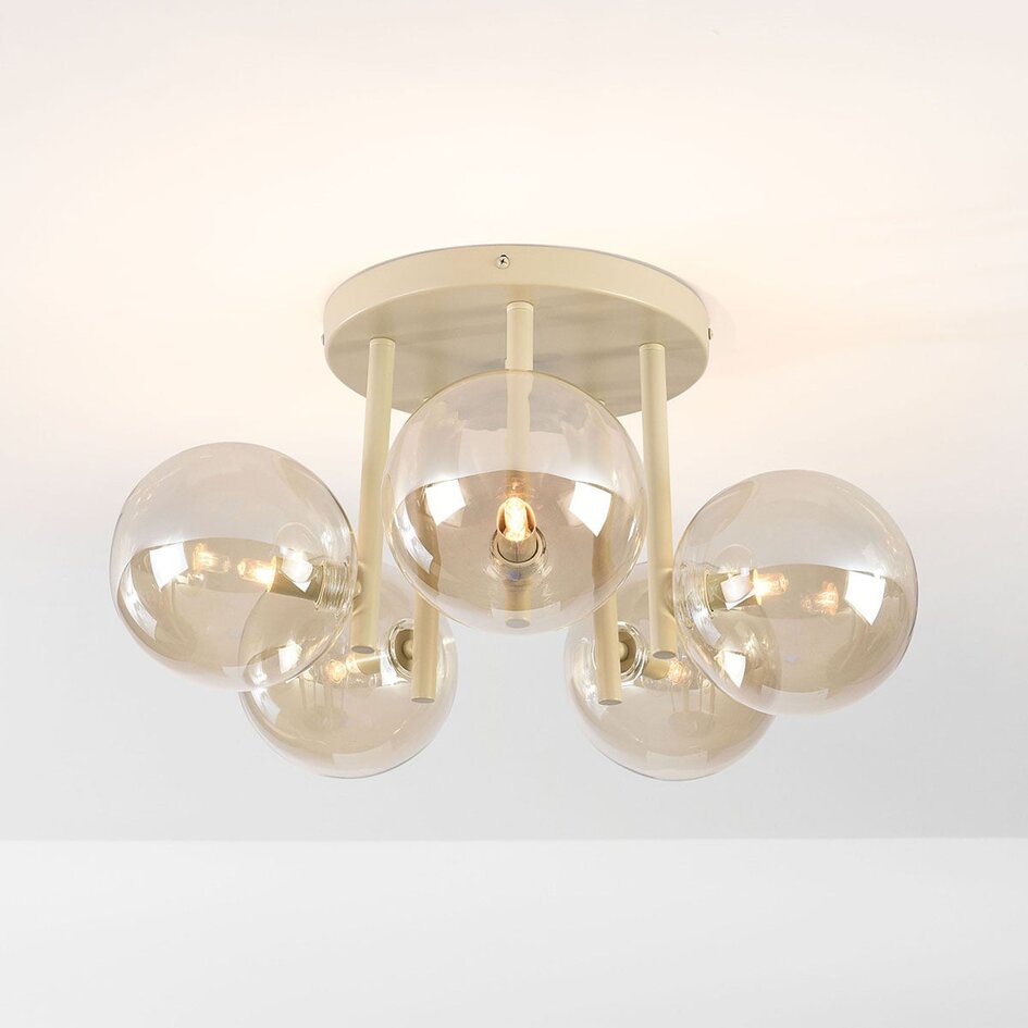 Loftlampe Amora med 5 cognac glaskugler - beige