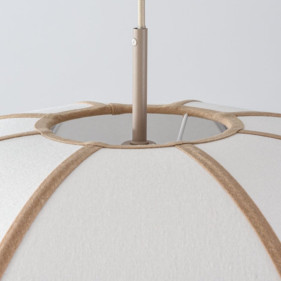 Pendel Ovala Ø60 cm - beige skærm i linned med brune detaljer